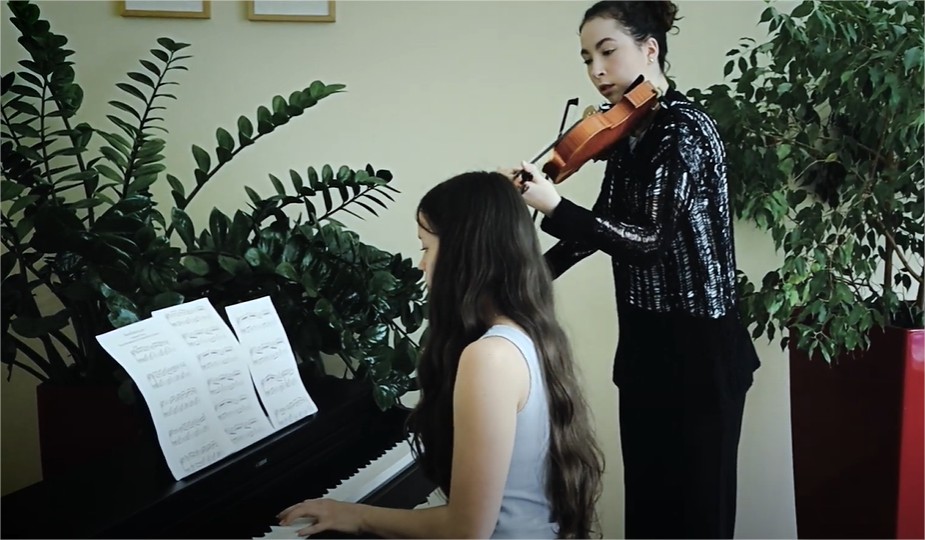 Yiruma, River Flows in You - Borbély Villő Szófia és Gál Diána Lara-Cover
